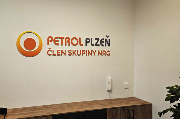 Plastické logo pro pobočku Plzeň